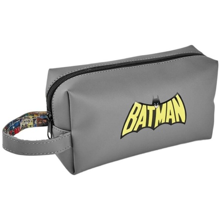 vidutine-kelioniniu-reikmenu-kosmetine-batman-pilka-1e0e5_reference Vidutinė kelioninių reikmenų kosmetinė Batman, pilka