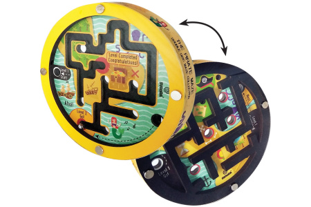 Svoora medinis labirintas, Piratai