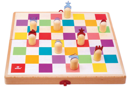 Svoora šachmatų, šaškių ir nardų rinkinys