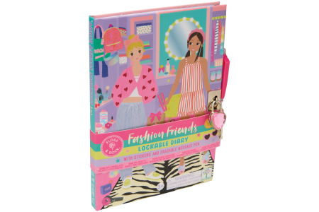 Užrakinamas dienoraštis su ištrinamu rašikliu, Stilingos draugės namie