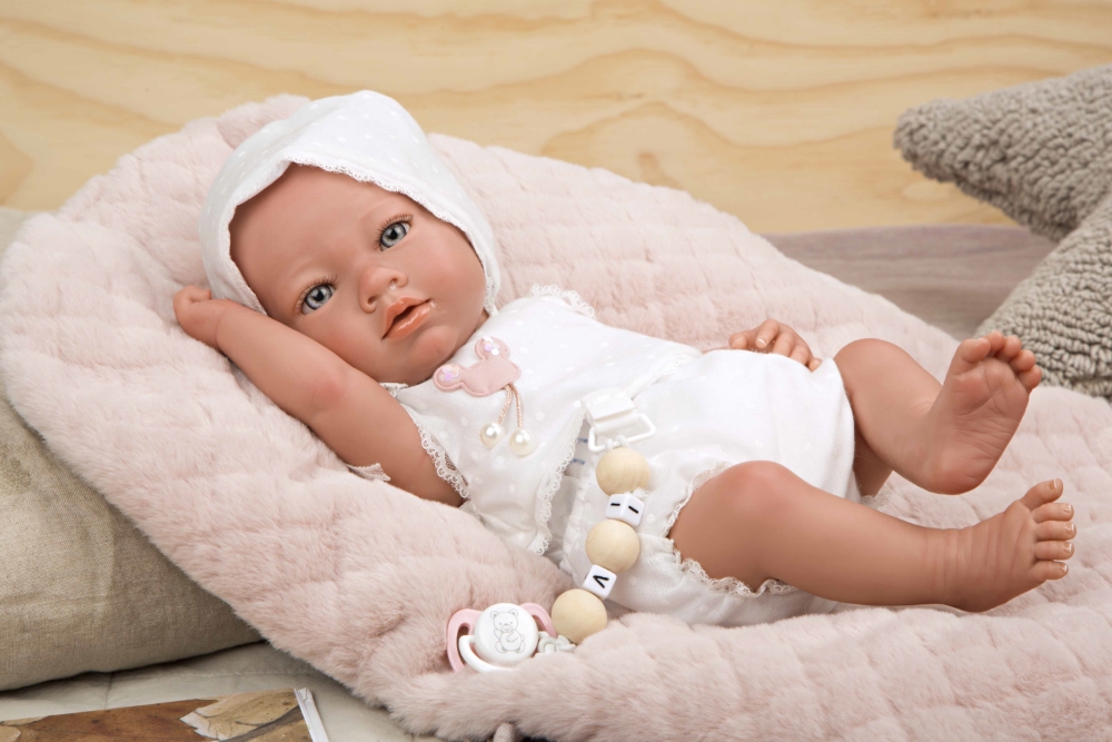 Reborn lėlytė baltais rūbeliais, mergaitė, 38 cm