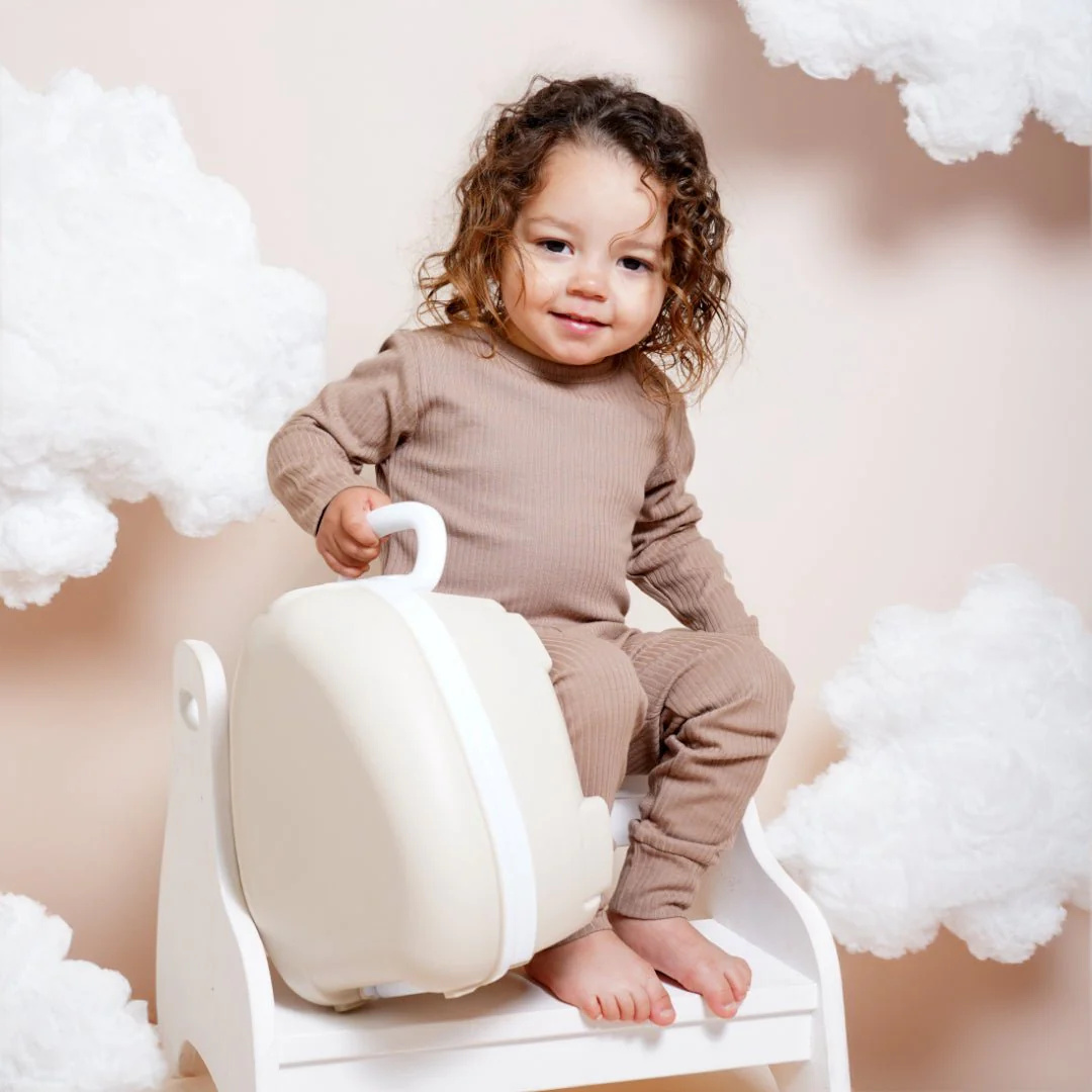 natural-my-carry-pottybaby-toddler-8182922048x_1750316675 Mokomasis nešiojamas naktipuodis, Smėlio spalvos