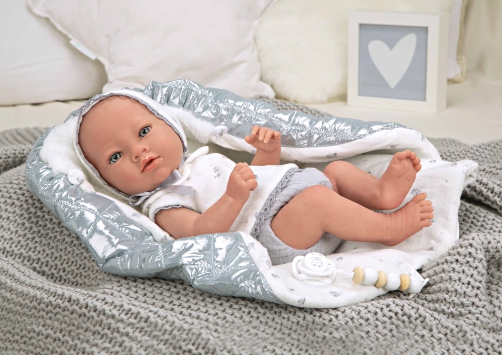 reborn-lelyte-su-blizgiu-pleduku-mergaite-38-cm_1430 Reborn lėlytė su blizgiu pleduku, berniukas, 38 cm