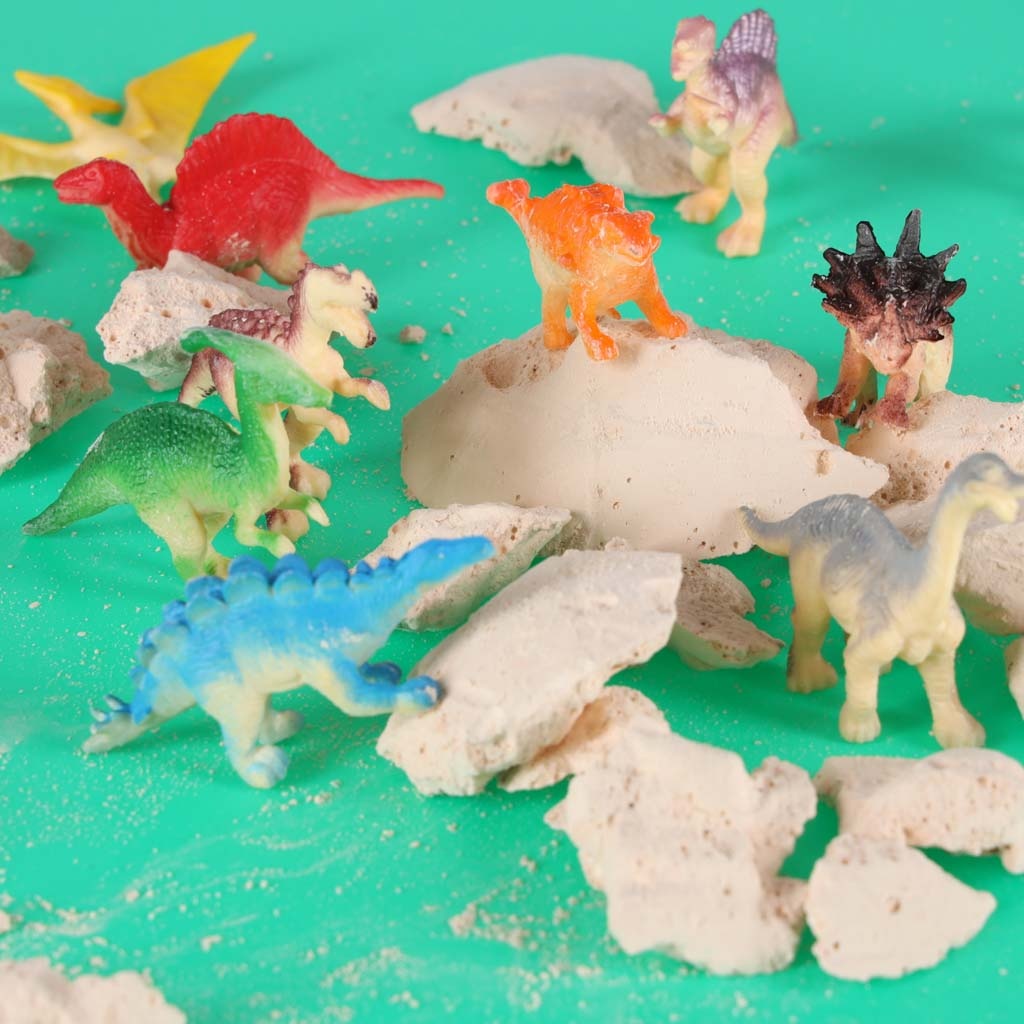 Dinozaurai kasinėjimai XL dinozauro kiaušinis 12 figūrų archeologinis rinkinys
