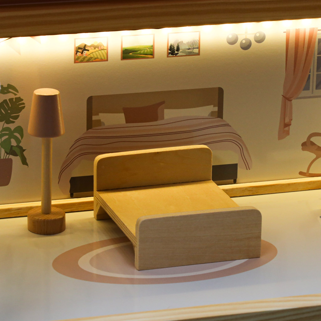 Domek-dla-lalek-drewniany-mebelki-80cm-roz-LED-178918 Mediniai lėlių namų baldai 78cm rožinės spalvos LED