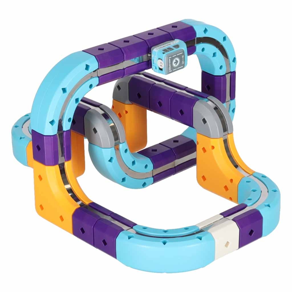 Klocki-magnetyczne-konstrukcyjne-tor-wyscigowy-auta-54-elementy-186369 Magnetinės kaladėlės lenktynių trasos automobiliams 54 elementai