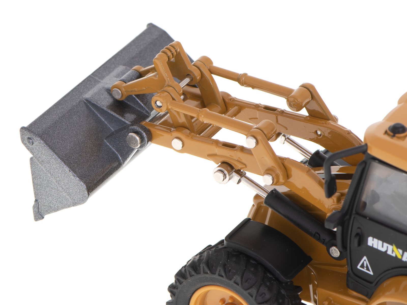 Koparka-ladowarka-spychacz-z-lyzka-model-z-metalu-Die-Cast-H-toys-1-50-943671 Ekskavatorius-krautuvas buldozeris su kaušu Metalinis liejimo modelis H-toys 1704 1:50