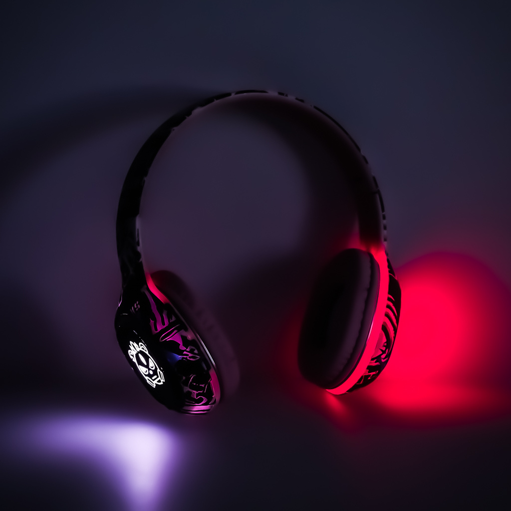 Sluchawki-bezprzewodowe-nauszne-Bluetooth-Gaming-Sport-rozowe-174161 "Bluetooth" belaidės ausinės į ausis "Gaming Sport" rožinės spalvos