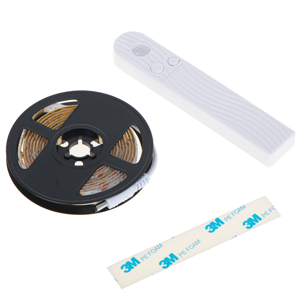 Tasma-LED-na-baterie-USB-czujnik-ruchu-2M-zimny-bialy-130909 USB baterija maitinamas judesio detektorius LED juosta 2M šaltai baltos spalvos