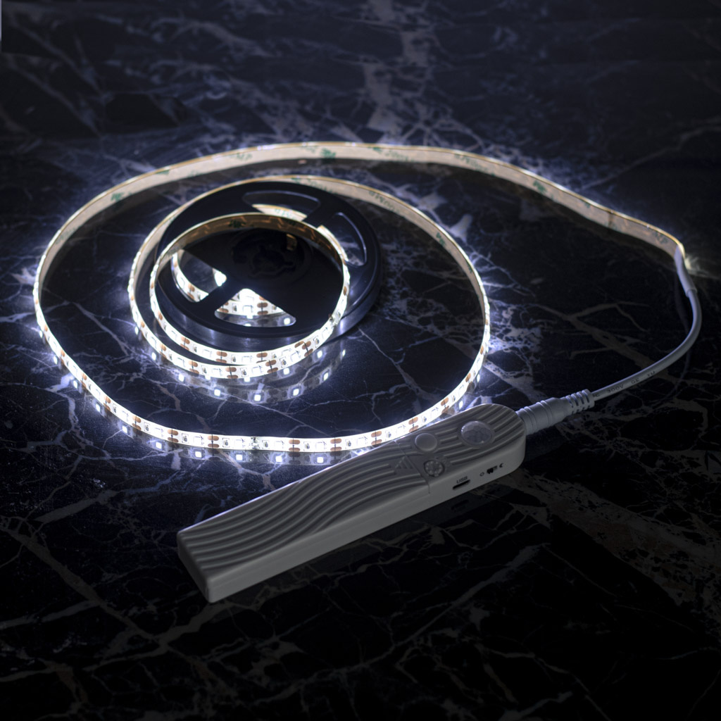 Tasma-LED-na-baterie-USB-czujnik-ruchu-2M-zimny-bialy-131021 USB baterija maitinamas judesio detektorius LED juosta 2M šaltai baltos spalvos